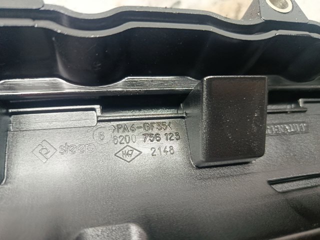 Крышка клапанная 8200756123 RENAULT