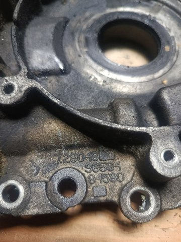 Масляный насос двигателя 9656484580 PEUGEOT