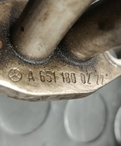 Трубка/шланг отвода масла от турбины A6511800222 MERCEDES