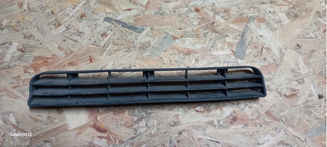 4A0807683 VAG Решетка бампера купить в Николаев