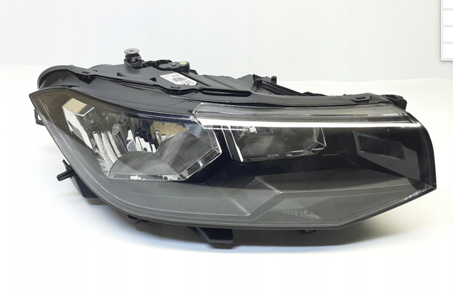 Фара правая 2GM941006 VAG
