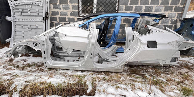 HONDA 04646TRTA00ZZ Крыло заднее левое в наличии Житомир