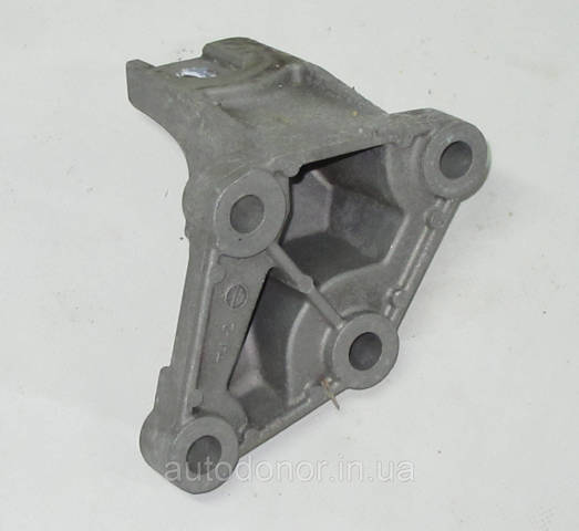 112323NA0A NISSAN Кронштейн подушки (опоры) двигателя правой купить в Ровно