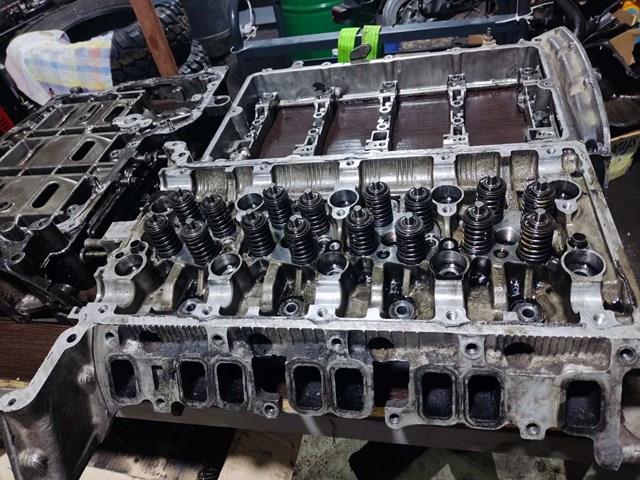FORD 1701911 Головка блока цилиндров (ГБЦ) в наличии Черкассы