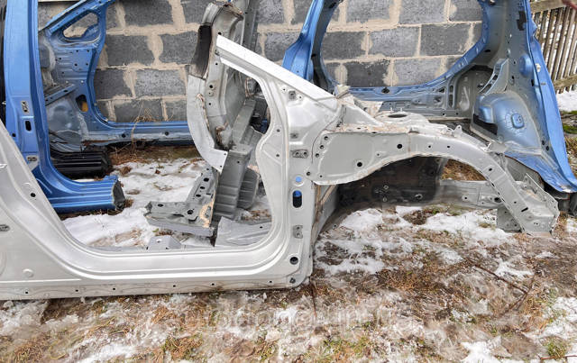 60810TRW305ZZ HONDA Лонжерон правый купить в Киев