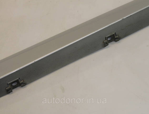 NISSAN 768505SA0H Накладка (молдинг) порога наружная правая в наличии Ирпень
