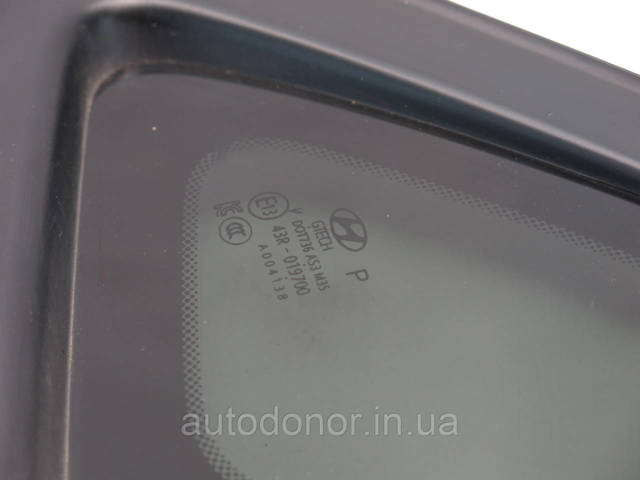 HYUNDAI 87820J9020 Стекло кузова (багажного отсека) правое в наличии Днепр