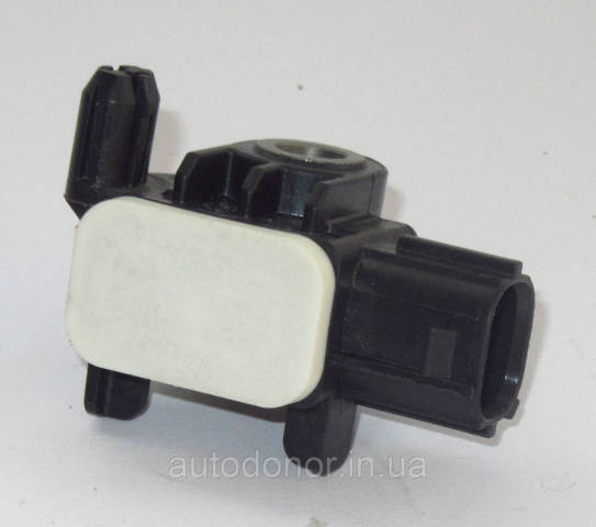 985811LA0A NISSAN купить в Житомир