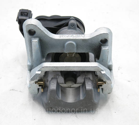 D40005MP1A NISSAN Суппорт тормозной задний правый купить в Николаев