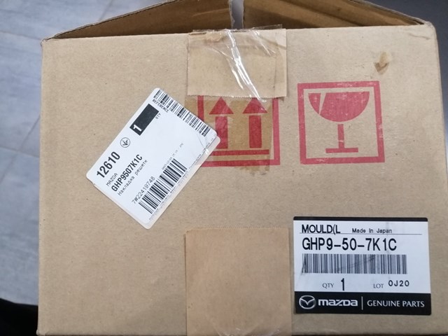MAZDA GHP9507K1C Молдинг решетки радиатора нижний в наличии Львов