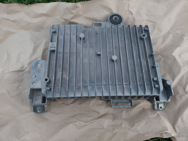 186675020B Tesla Model Блок комфорта купить в Ирпень
