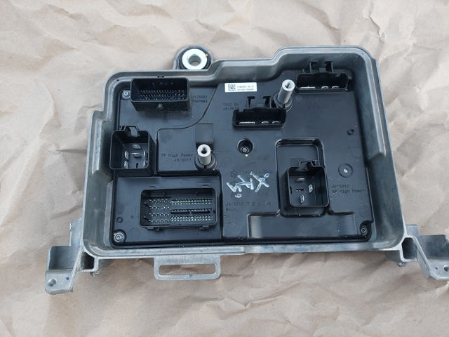 Tesla Model 186675020B Блок комфорта в наличии Черкассы