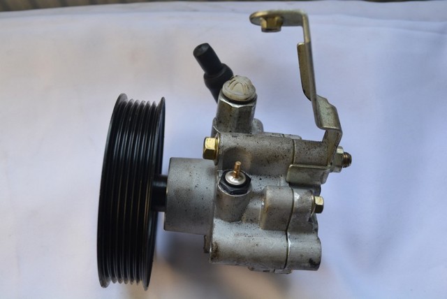 1064001040 GEELY Насос ГУР купить в Кривой Рог
