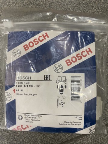 1987474199 BOSCH Ремкомплект тормозных колодок купить в Ровно