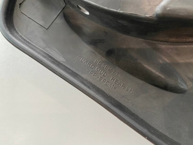 Брызговик задний, левый 96562711 GM