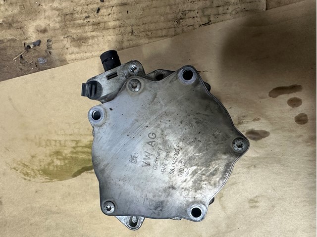 06J145100F VAG Насос вакуумный купить в Черкассы