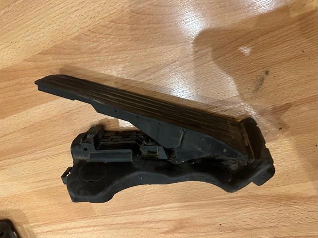 Педаль акселератора Volkswagen Golf 6