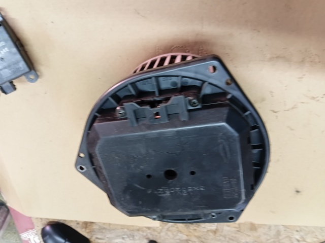 Электромотор печки 27225CA002 NISSAN