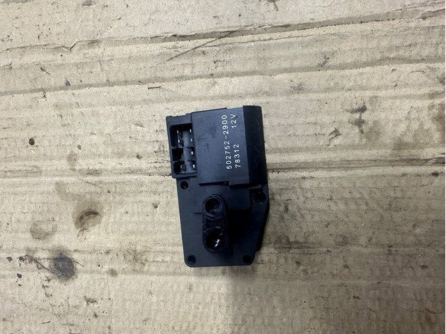 Мотор заслонки рециркуляции воздуха 5027522900 MITSUBISHI