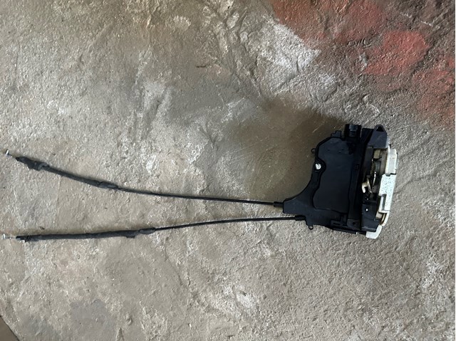 Замок двери водителя 5715A421 MITSUBISHI