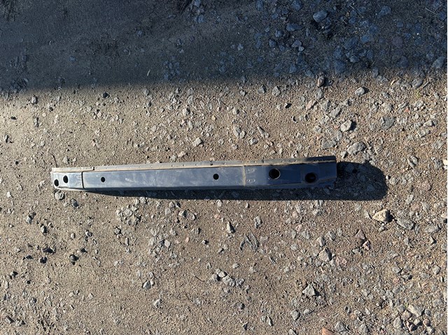 Балка бампера переднего 6400C084 MITSUBISHI