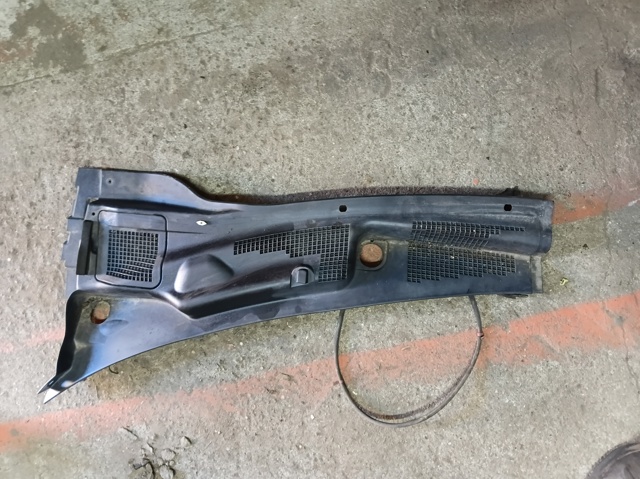 Водосток лобового стекла, жабо 66862CA000 NISSAN
