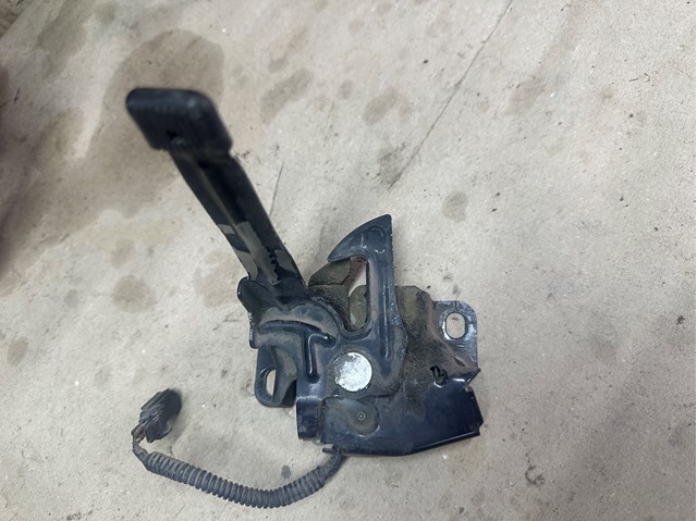Замок крышки капота 74120SNBE11 HONDA