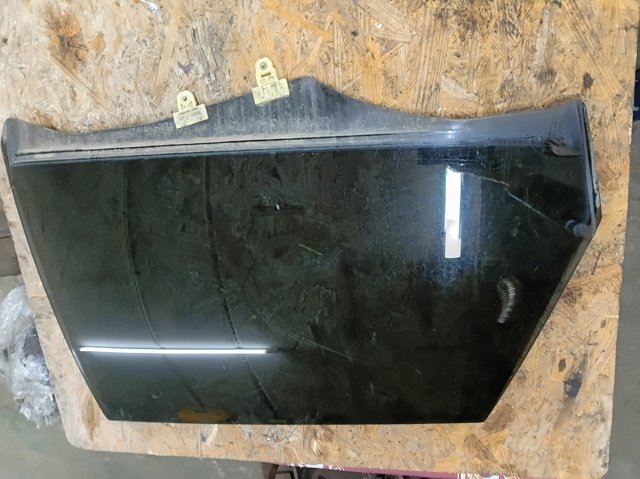 Окно задней двери 82300CA000 NISSAN