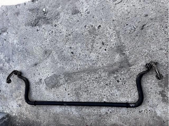 Передний стабилизатор Volkswagen Passat B5