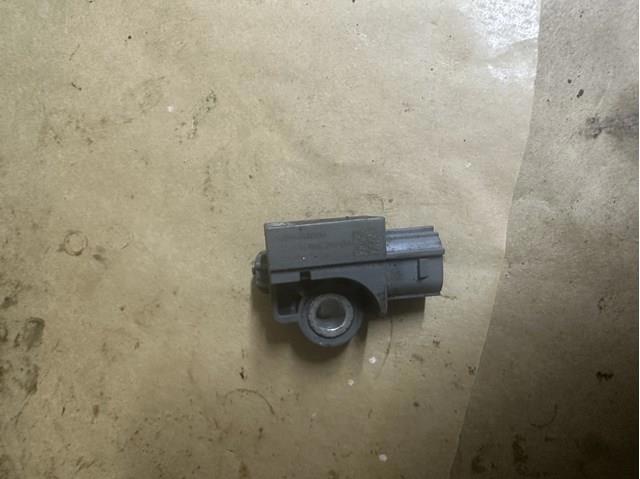 HYUNDAI 95920B4000 Датчик удара в наличии Ужгород