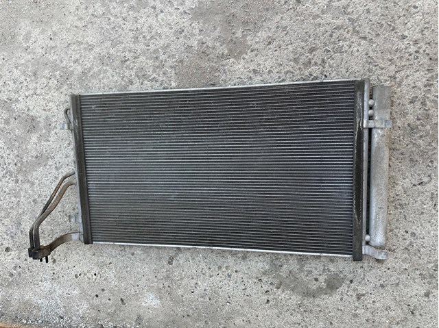Радиатор кондиционера 976063R000