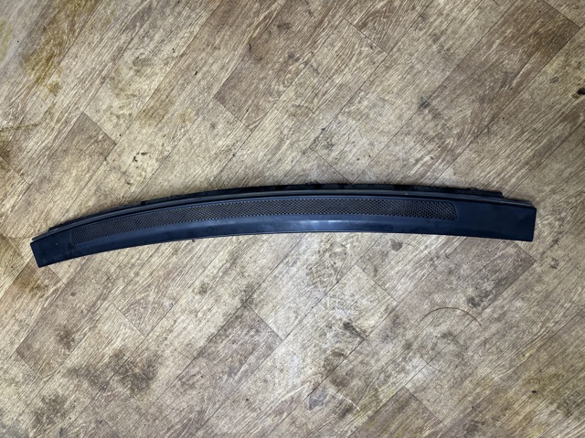 Водосток лобового стекла, жабо A1688300518 MERCEDES