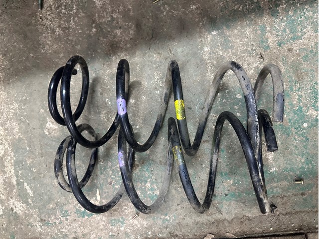 Пружина амортизатора передняя Мазда 3