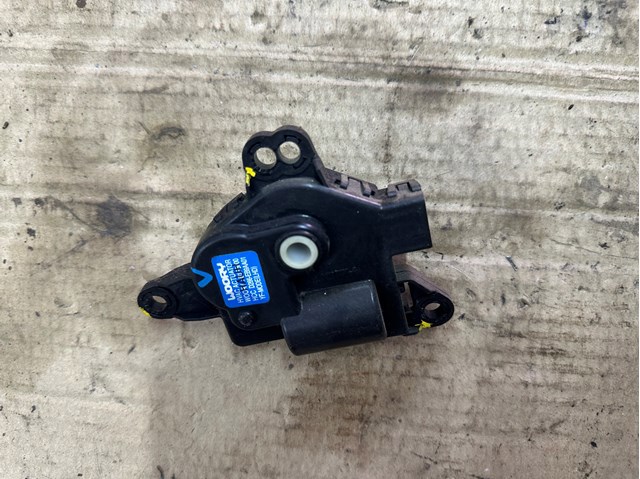 Мотор заслонки печки D266EB9AA01 HYUNDAI