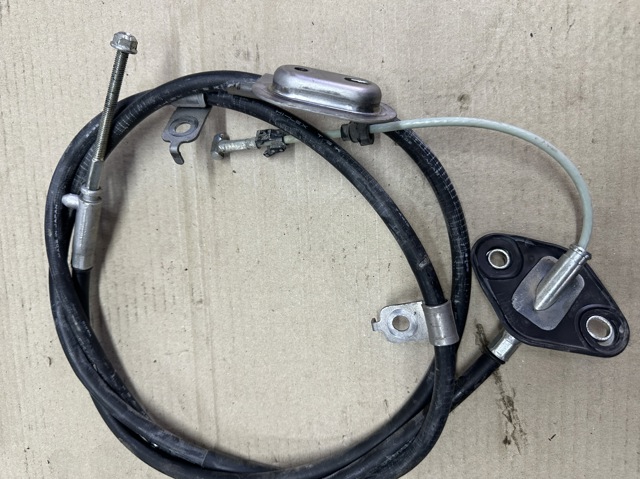 Трос ручника передний EG2144150E MAZDA