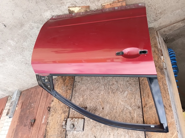 Пассажирская передняя дверь H0100CB0MM NISSAN