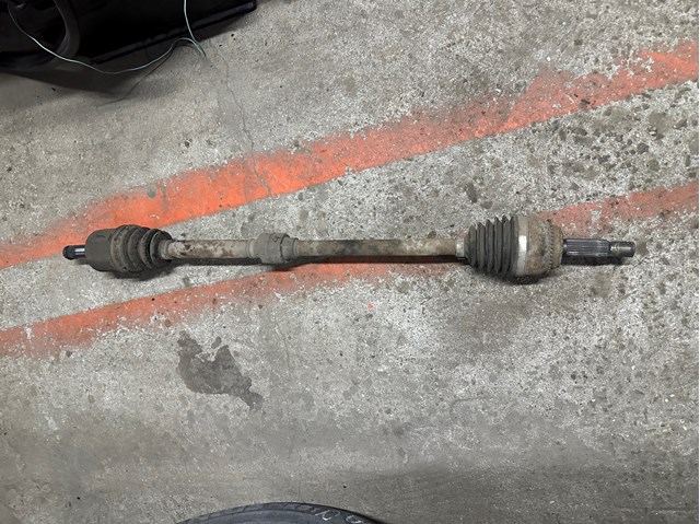 Привод передний правый MR953746 MITSUBISHI