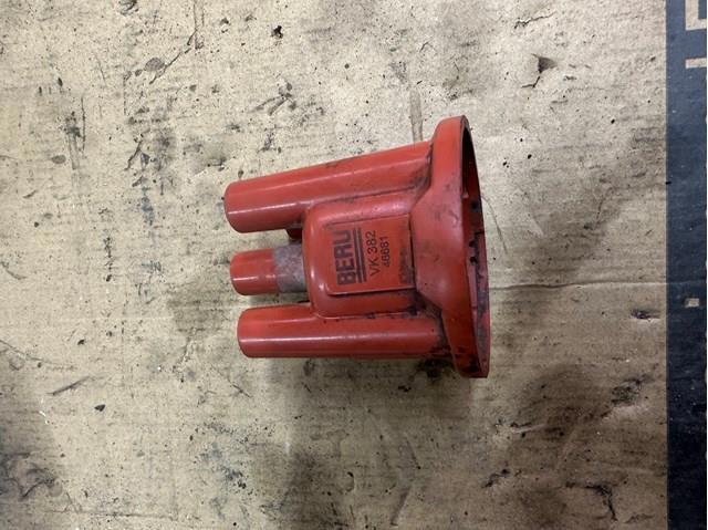 Крышка распределителя зажигания Volkswagen Transporter T3