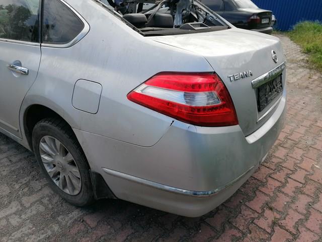 Фонарь задний левый 26555JN00A NISSAN