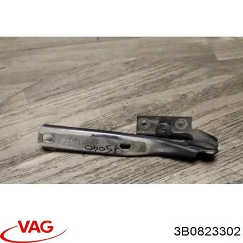 Правая петля капота  3B0823302 VAG