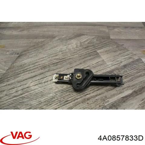 Регулятор высоты ремня безопасности передний левый 4A0857833D VAG
