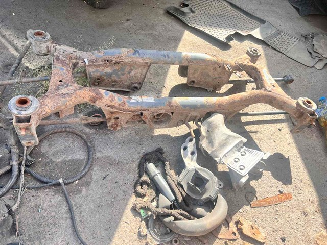55400EQ701 NISSAN Подрамник задний купить в Винница