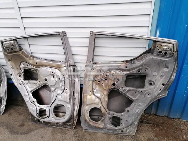 Дверь пассажирская задняя правая 67003F4010 TOYOTA