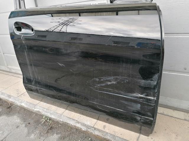 Пассажирская передняя дверь A2047200205 MERCEDES