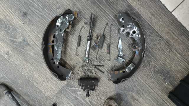 TOYOTA 044950K120 Колодки тормозные задние барабанные в наличии Кривой Рог