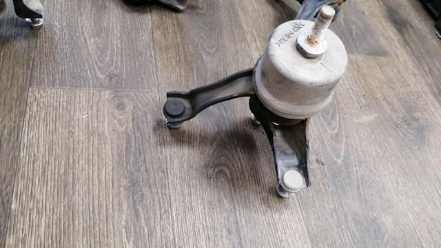 TOYOTA 1237231010 Подушка (опора) двигателя левая в наличии Ровно