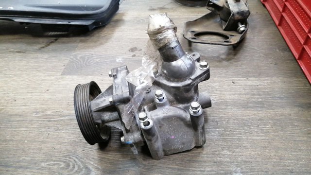 1300A140 MITSUBISHI Помпа купить в Черновцы