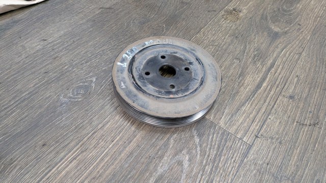 Шкив водяной помпы 1330A002 MITSUBISHI