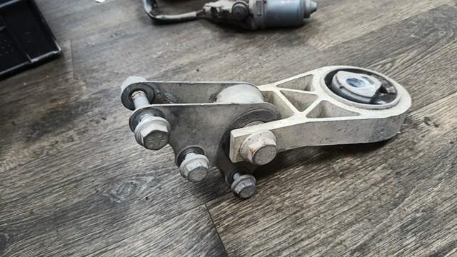 Подушка двигателя 1348993080 FIAT