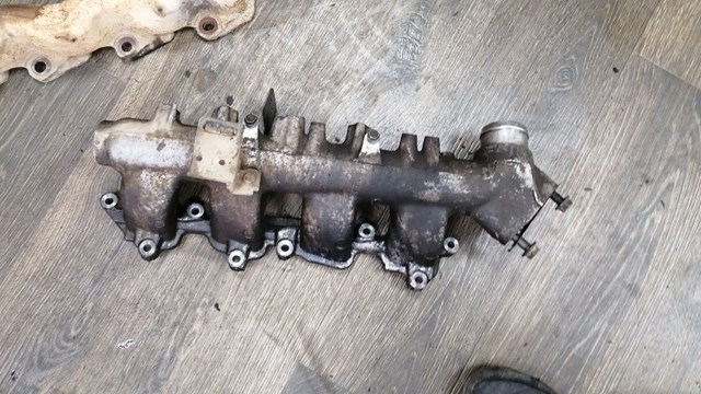 Впускной коллектор 14001VK500 NISSAN